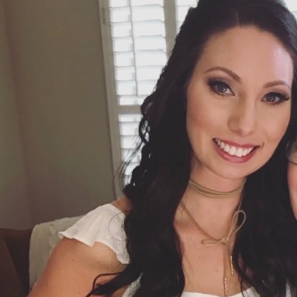 Meet your Posher, Kelly